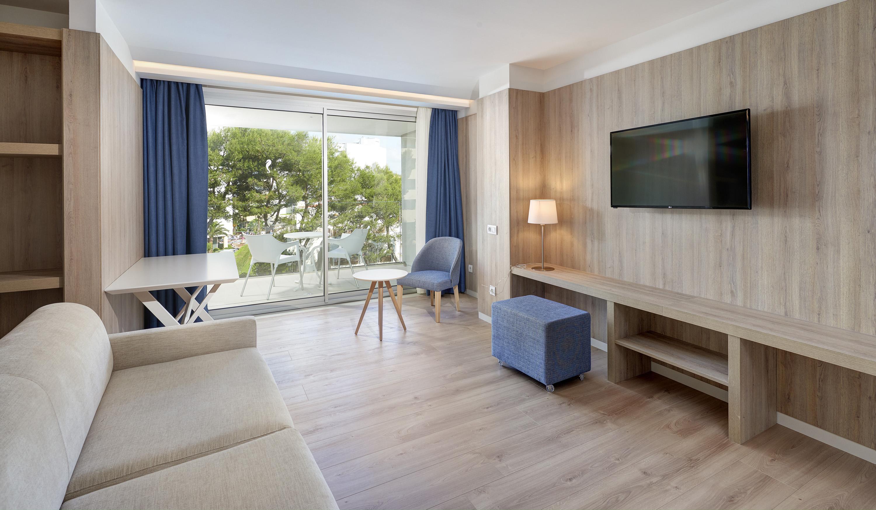 Hipotels Bahia Cala Millor - Adults Only Exterior photo