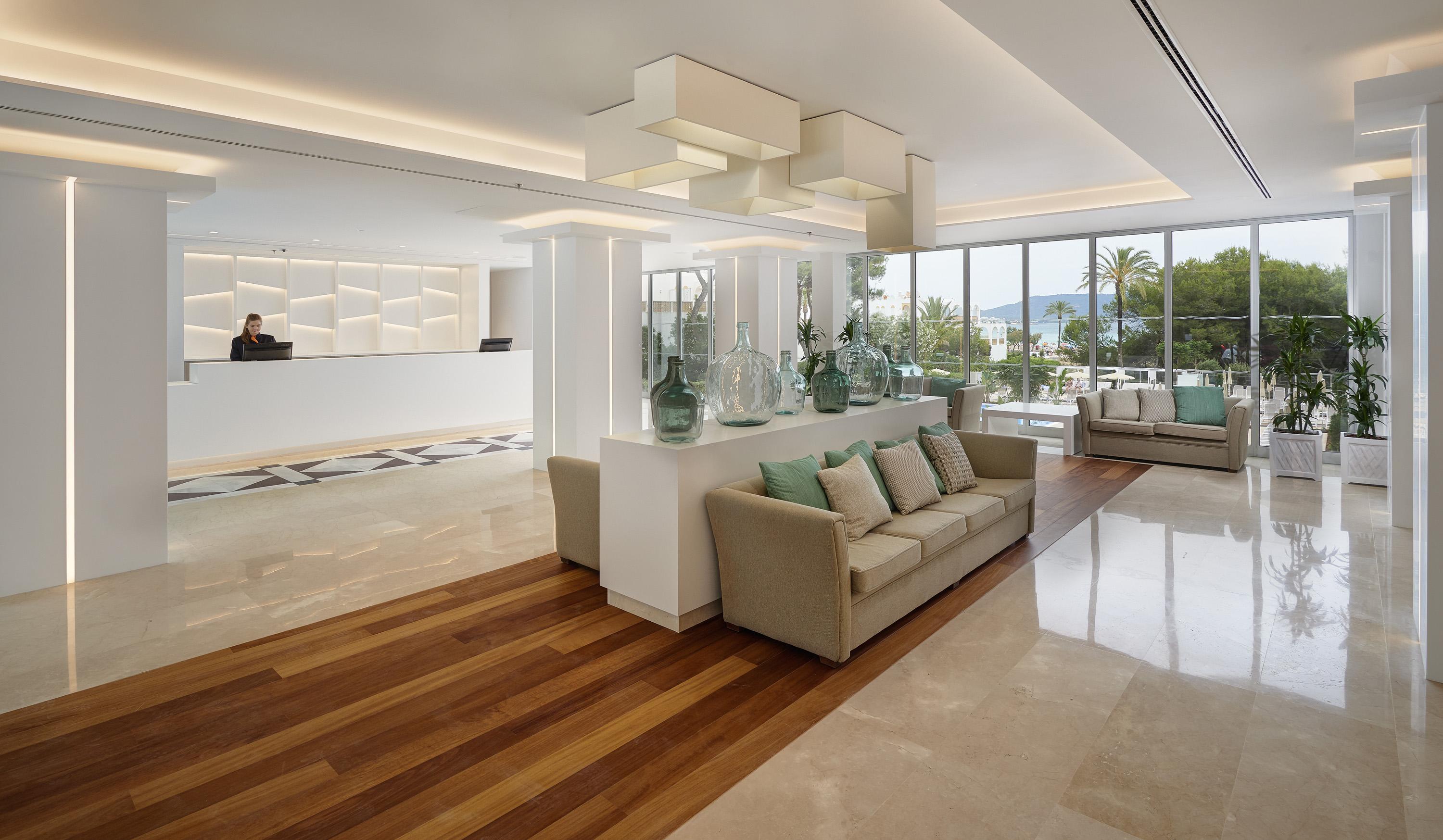 Hipotels Bahia Cala Millor - Adults Only Exterior photo